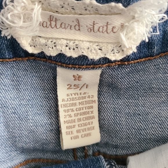 Altar'd state Lace Fringe Blue Denim shorts Boho Bohemian Summer Shorts - Picture 3 of 3